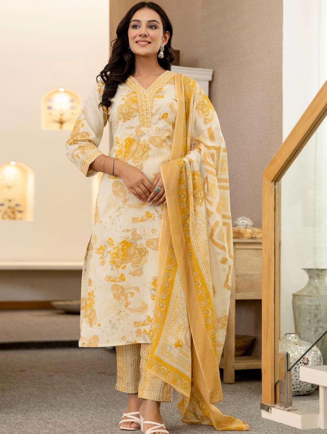 women printed three quarter sleeve kurta pant with dupatta set - 22140559 -  Standard Image - 1