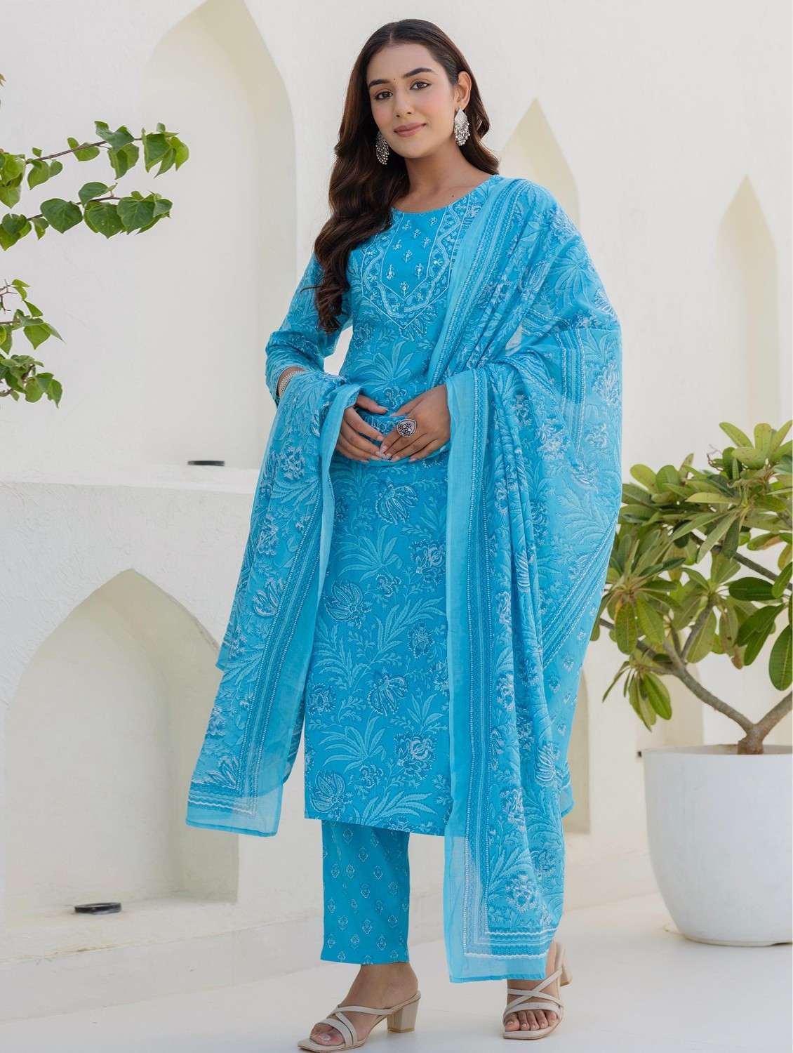 women floral printed three quarter sleeve kurta pant with dupatta set - 22140561 -  Standard Image - 1