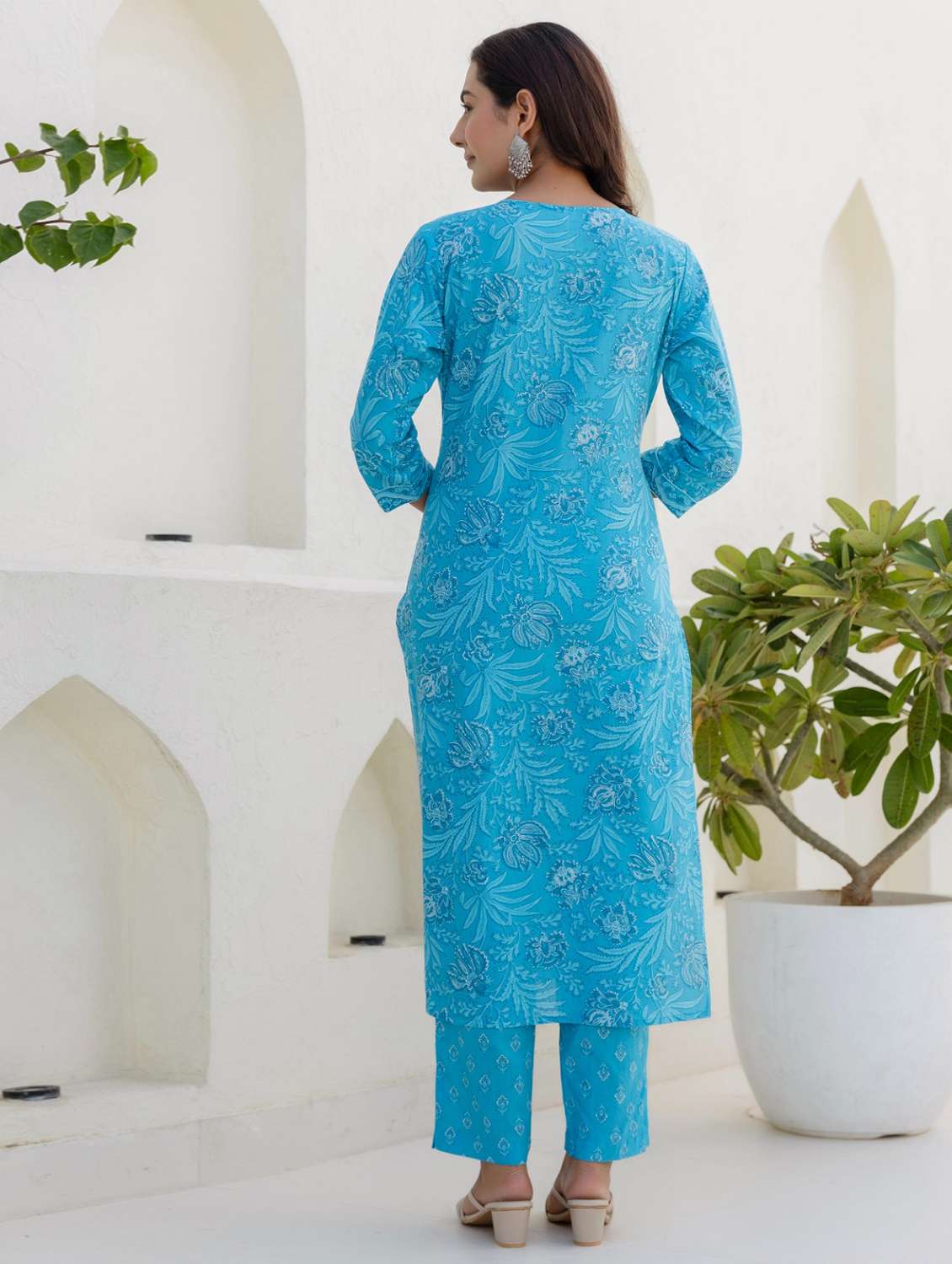 women floral printed three quarter sleeve kurta pant with dupatta set - 22140561 -  Standard Image - 4
