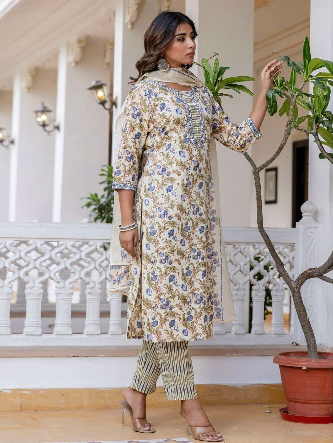 women floral printed three quarter sleeve kurta pant with dupatta set - 22140564 -  Standard Image - 1