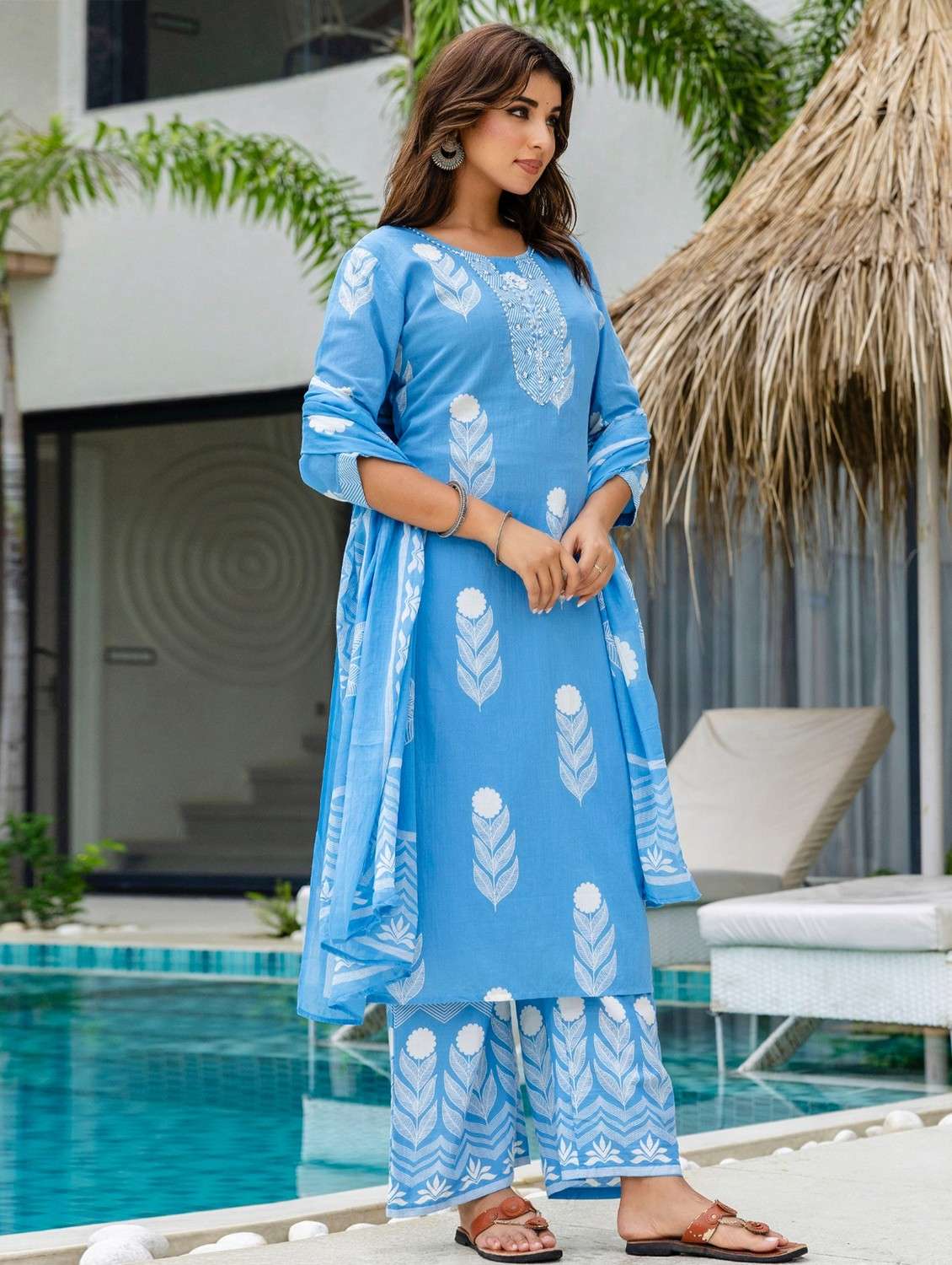 women printed three quarter sleeve kurta palazzo with dupatta set - 22140569 -  Standard Image - 1