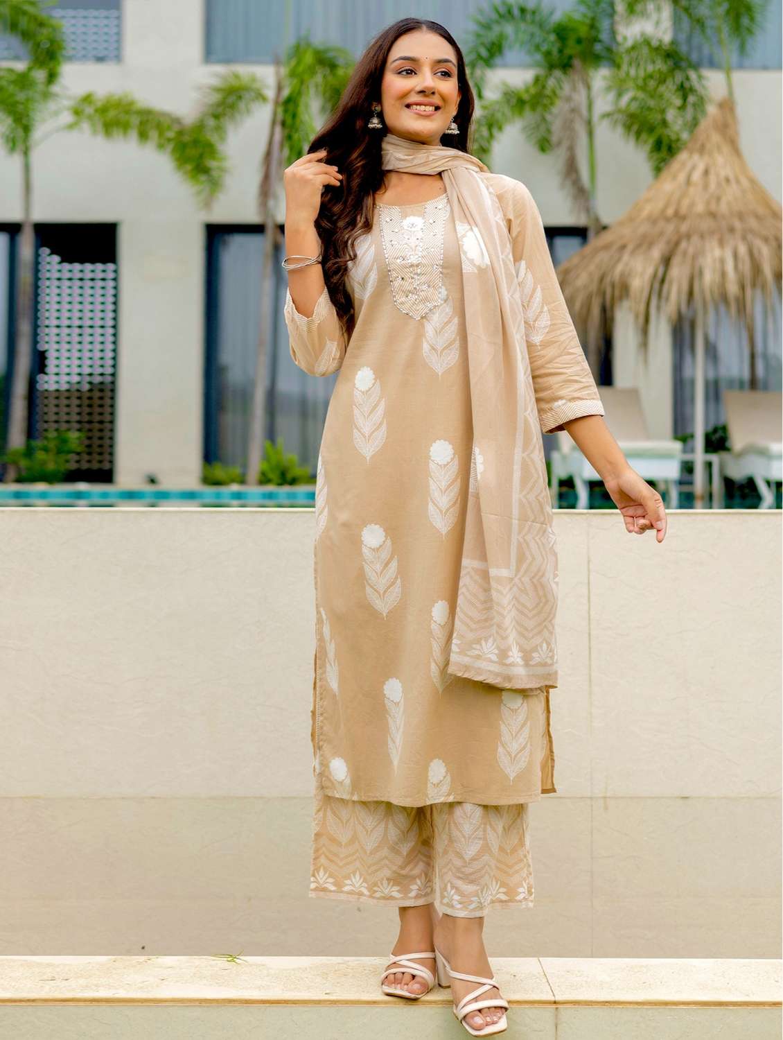 women printed three quarter sleeve kurta palazzo with dupatta set - 22140570 -  Standard Image - 1