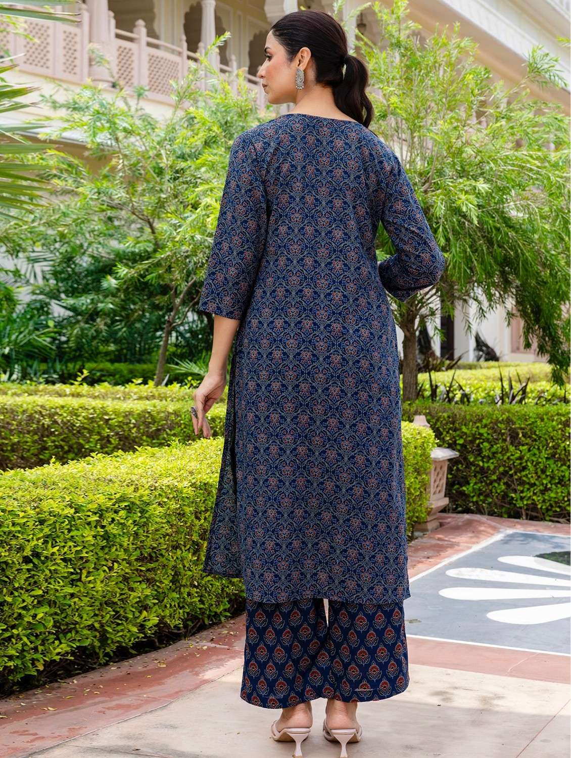 women printed three quarter sleeve kurta palazzo with dupatta set - 22140579 -  Standard Image - 4