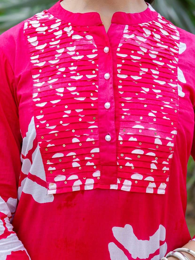 women printed three quarter sleeve kurta palazzo with dupatta set - 22140585 - Standard Image - 6