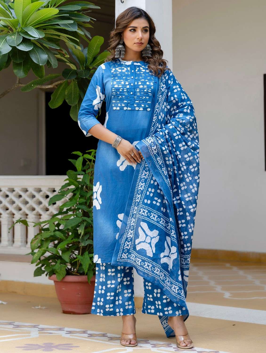 women printed three quarter sleeve kurta palazzo with dupatta set - 22140586 -  Standard Image - 1