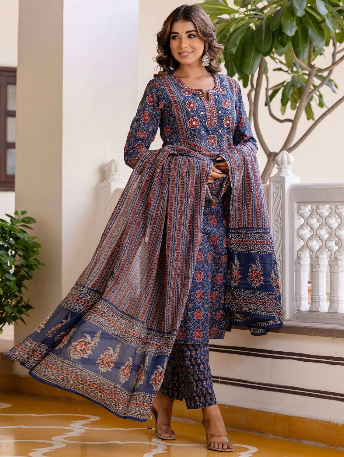 women printed three quarter sleeve kurta pant with dupatta set - 22140587 -  Standard Image - 1