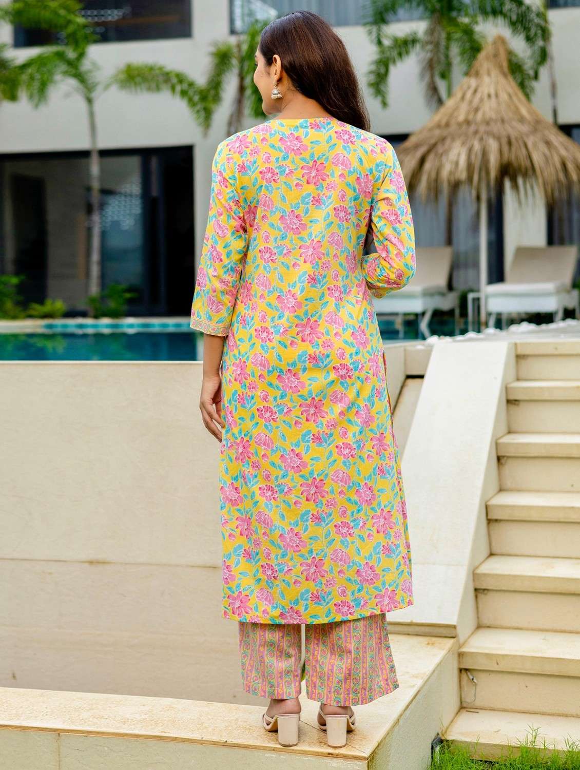 women floral printed three quarter sleeve kurta palazzo with dupatta set - 22140598 -  Standard Image - 4