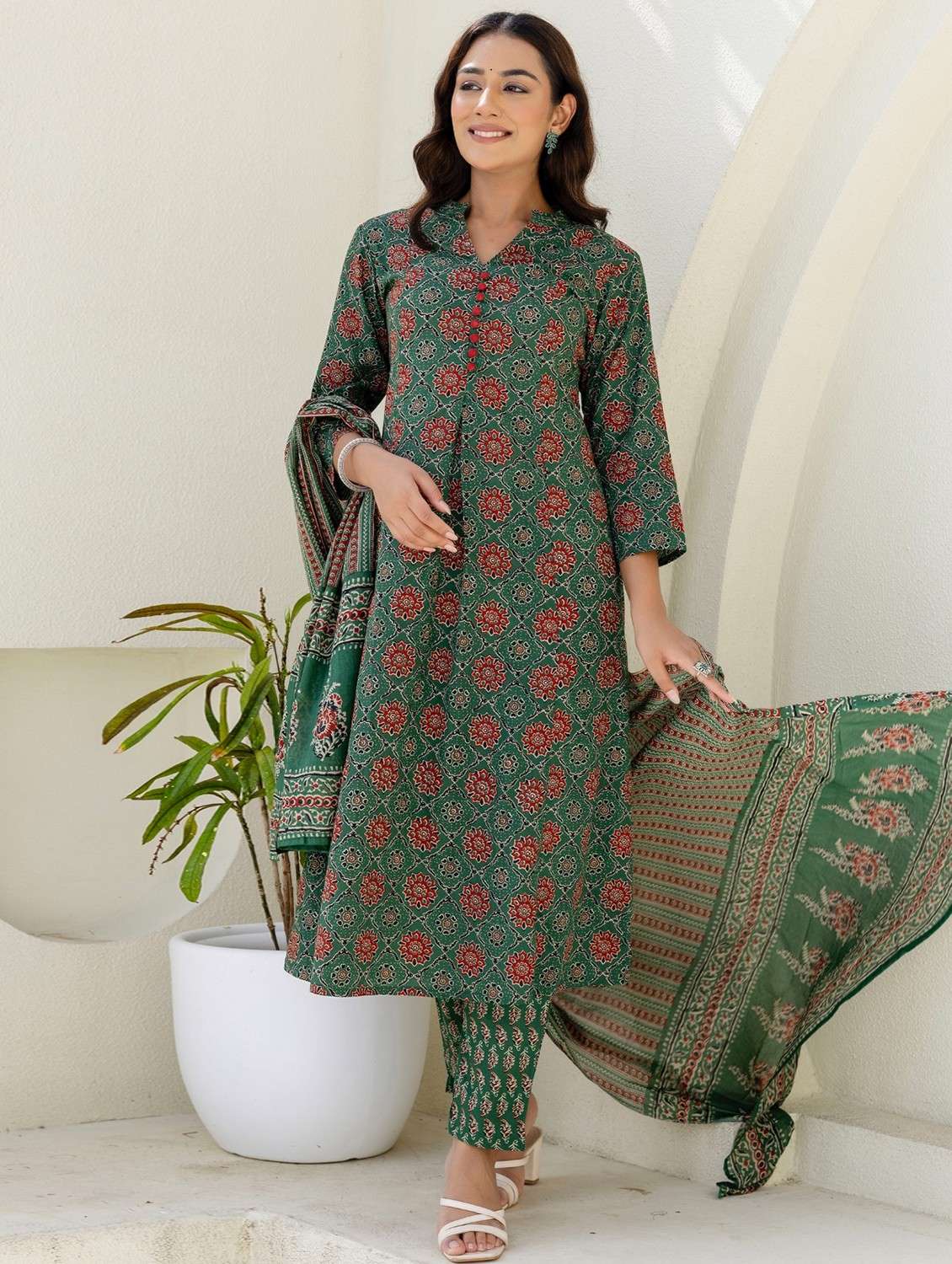 women printed three quarter sleeve kurta pant with dupatta set - 22140601 -  Standard Image - 1