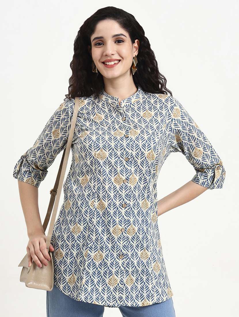 women printed three quarter sleeve shirt top