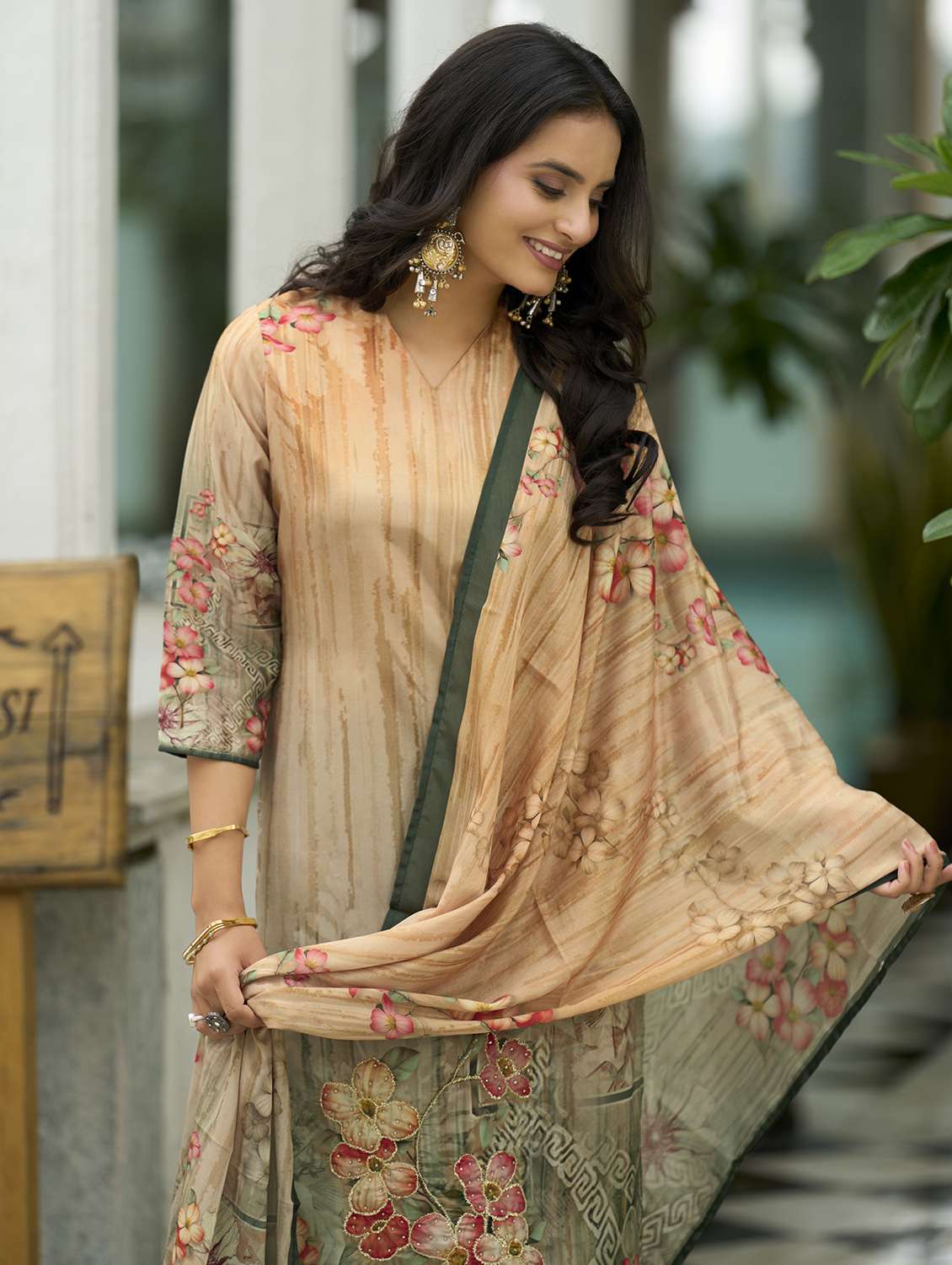 women printed three quarter sleeve kurta pant with dupatta set - 22140793 -  Standard Image - 4