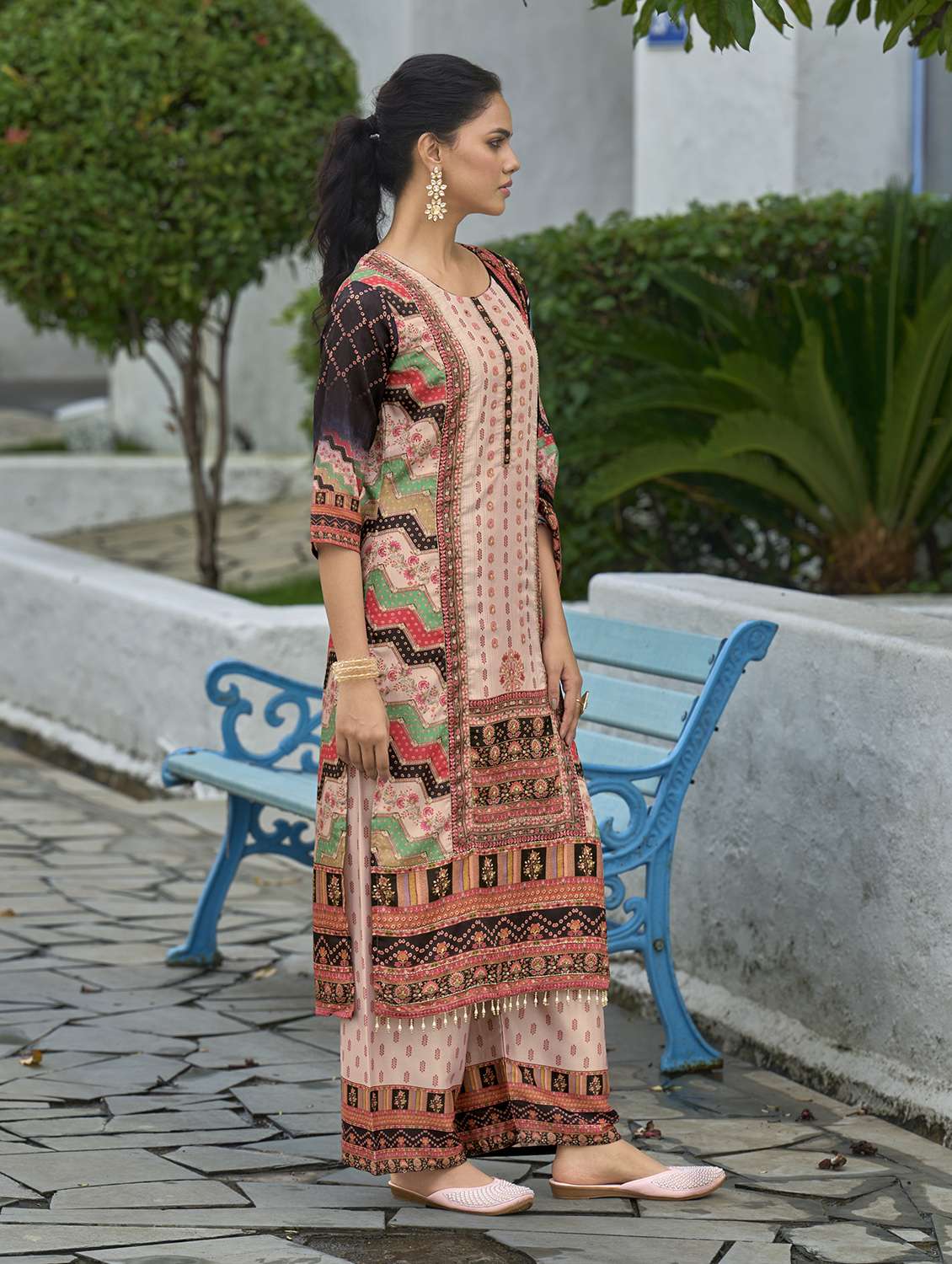 women printed three quarter sleeve kurta palazzo with dupatta set - 22140797 - Standard Image - 1