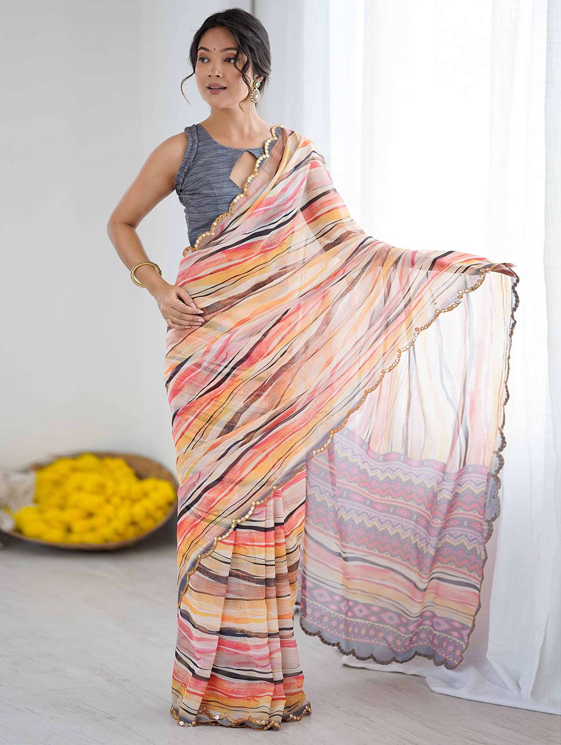 women printed casual wear saree with blouse - 22141060 -  Standard Image - 1
