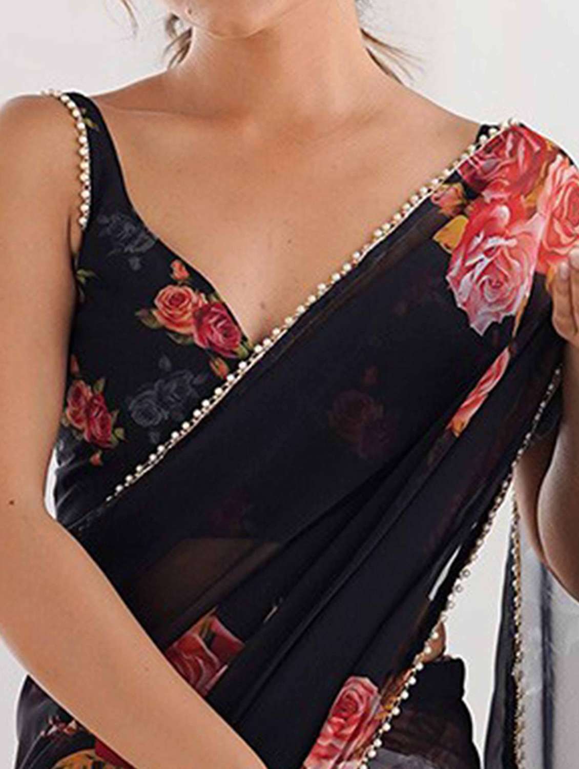 women printed casual wear saree with blouse - 22141064 -  Standard Image - 4
