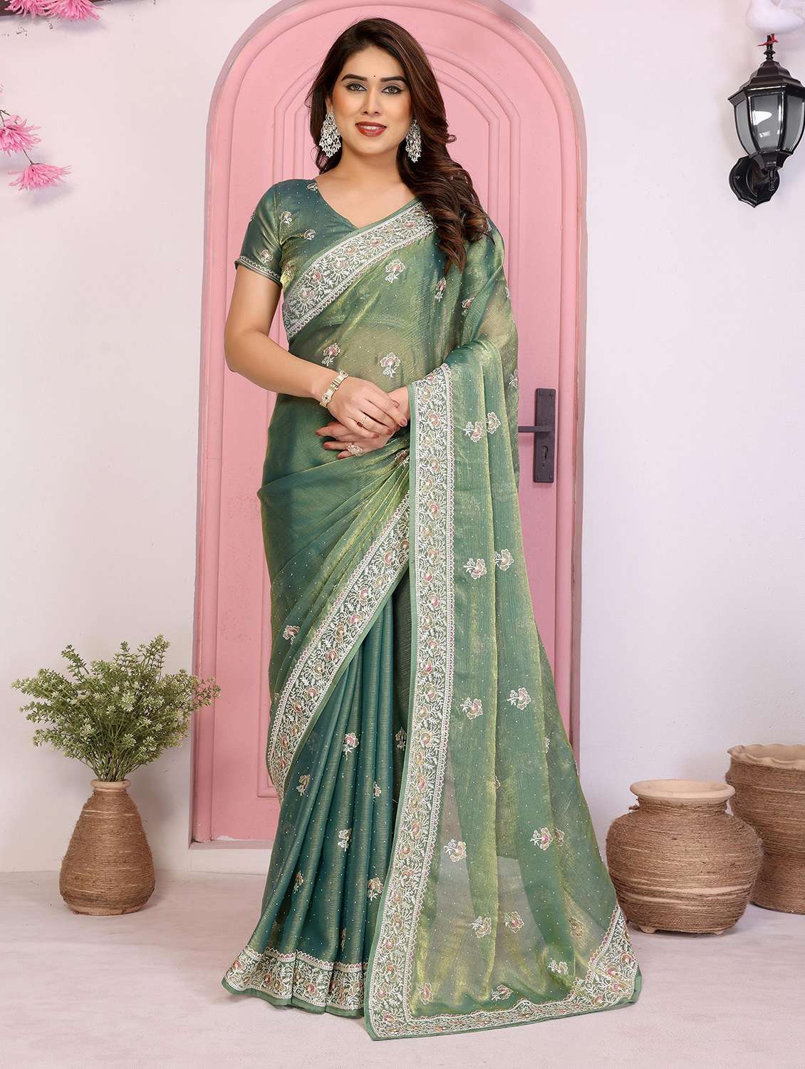 women solid with work embroidered saree with blouse - 22141076 -  Standard Image - 1