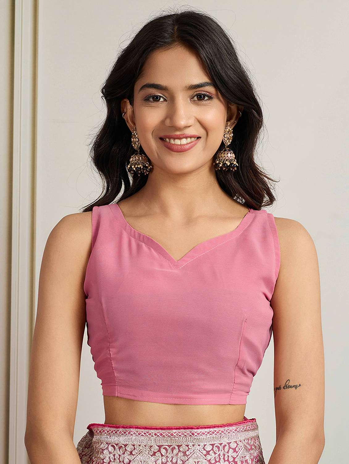 women solid with work embroidered saree with blouse - 22141102 -  Standard Image - 4