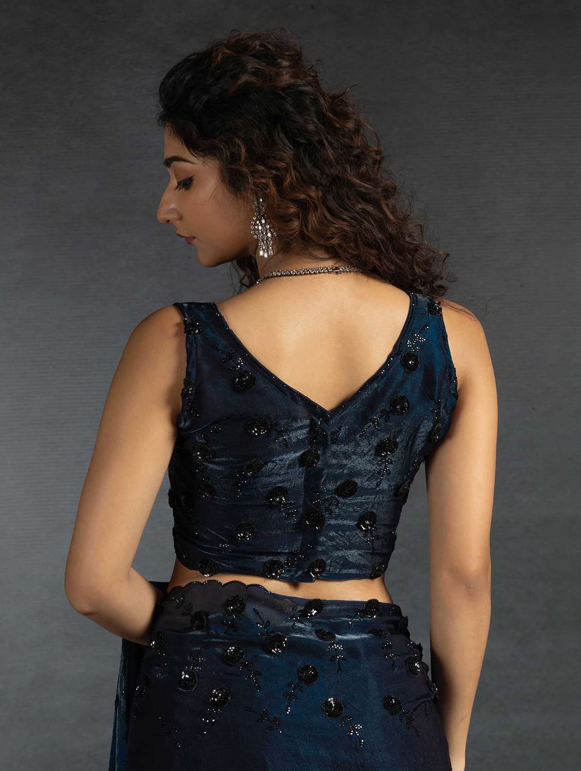 women solid with work embellished saree with blouse - 22141104 - Standard Image - 4