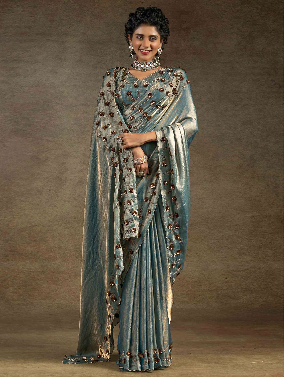 women solid with embellished bordered saree with blouse - 22141122 -  Standard Image - 1