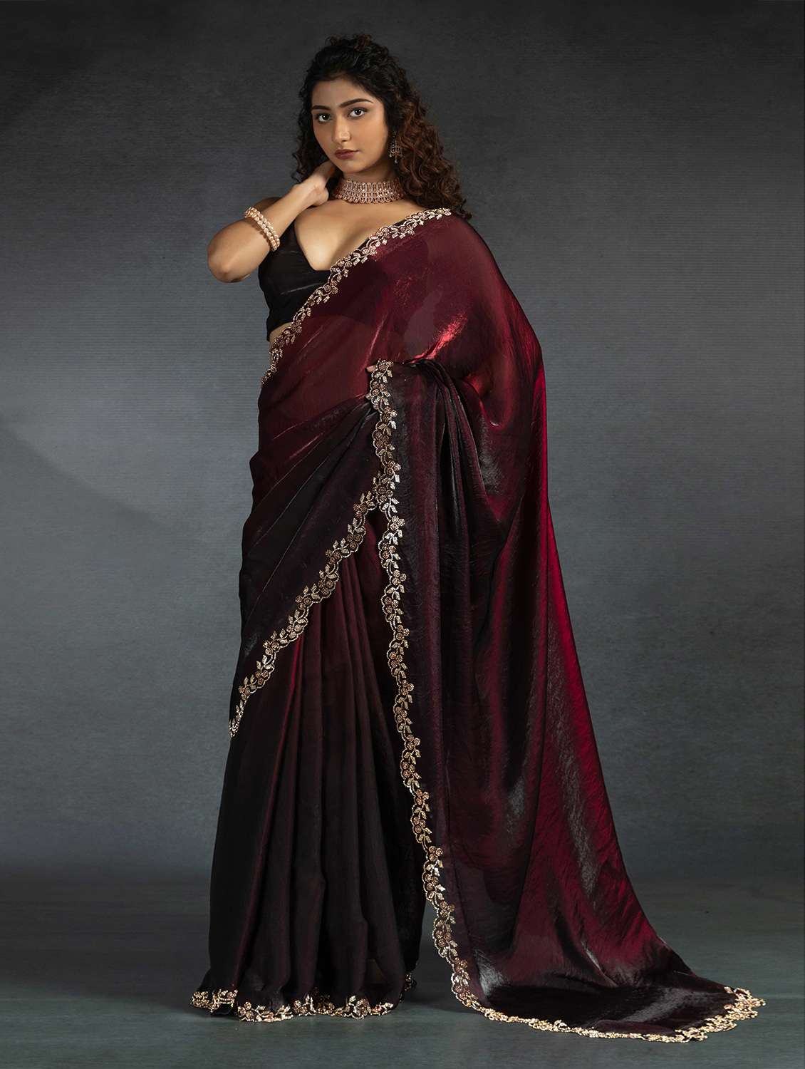 women solid with embellished bordered saree with blouse - 22141129 -  Standard Image - 1