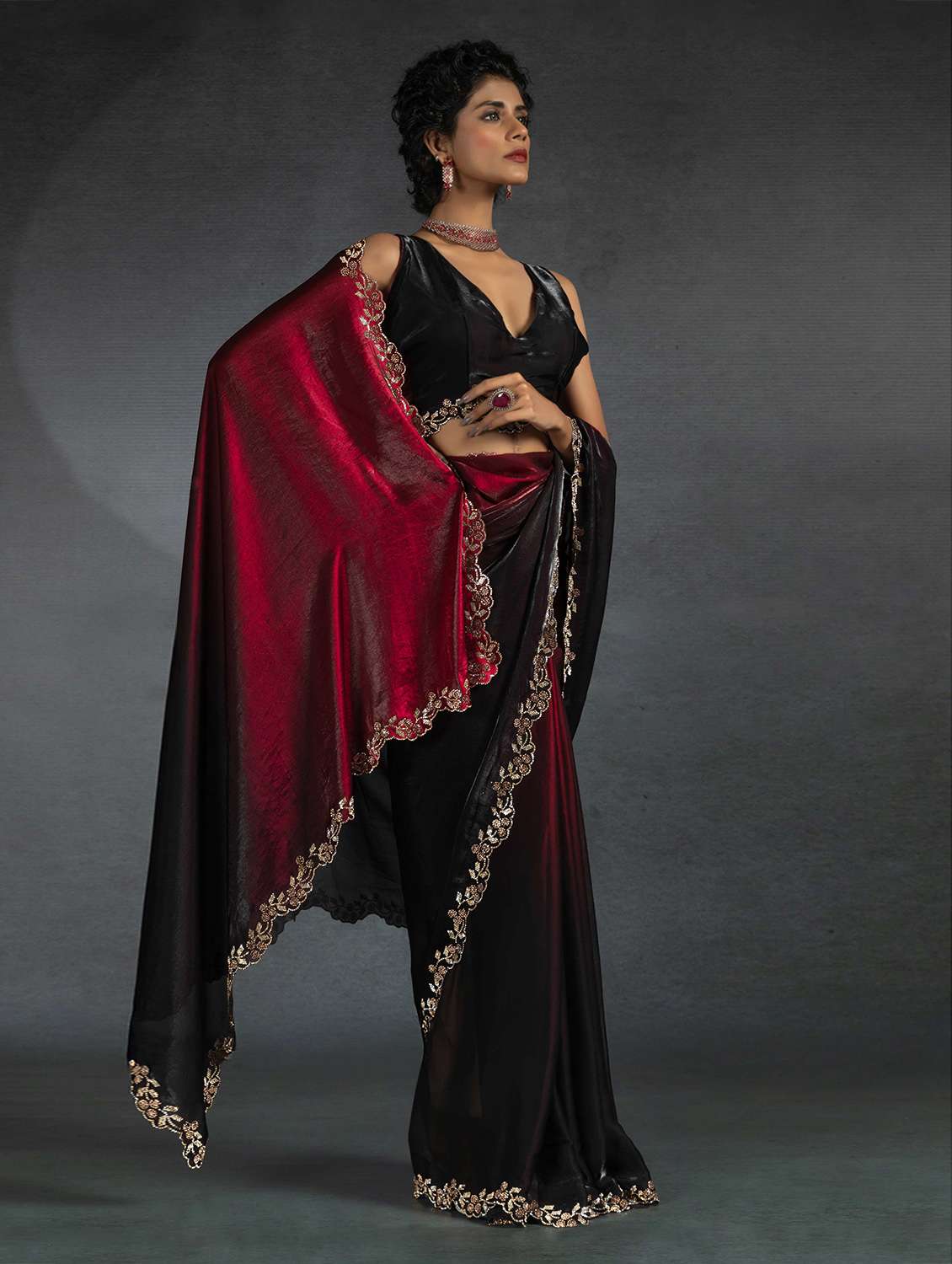 women solid with embellished bordered saree with blouse - 22141131 -  Standard Image - 1