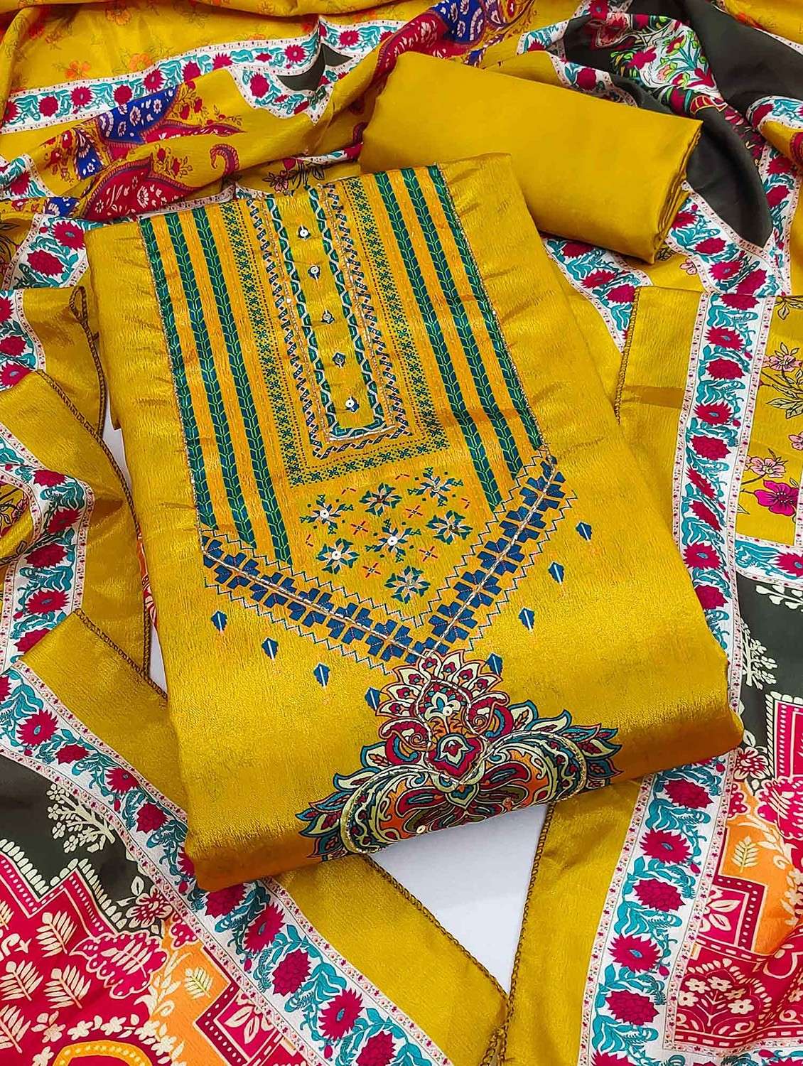 women printed unstitched suit set