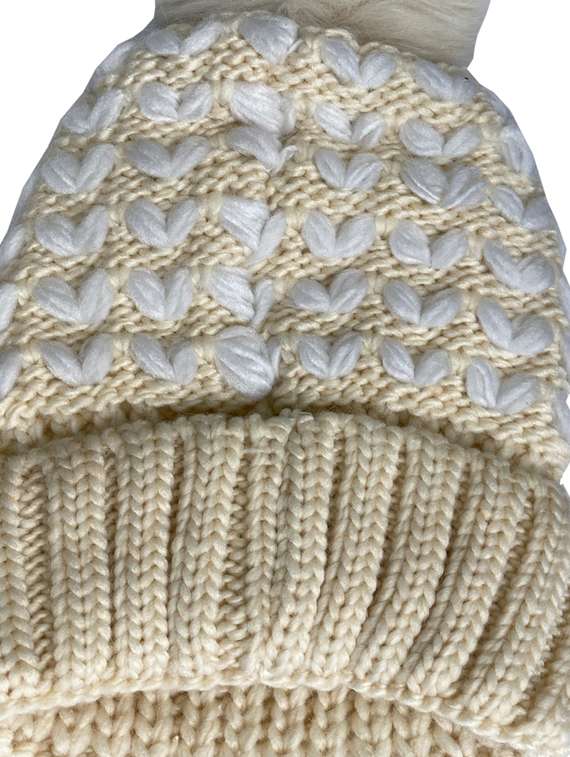 women self design winter cap - 22141267 -  Standard Image - 4