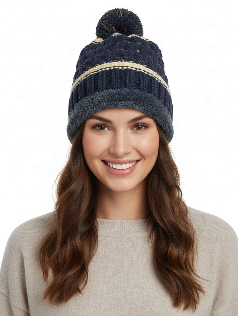 women self design winter cap - 22141295 - Zoom Image - 0