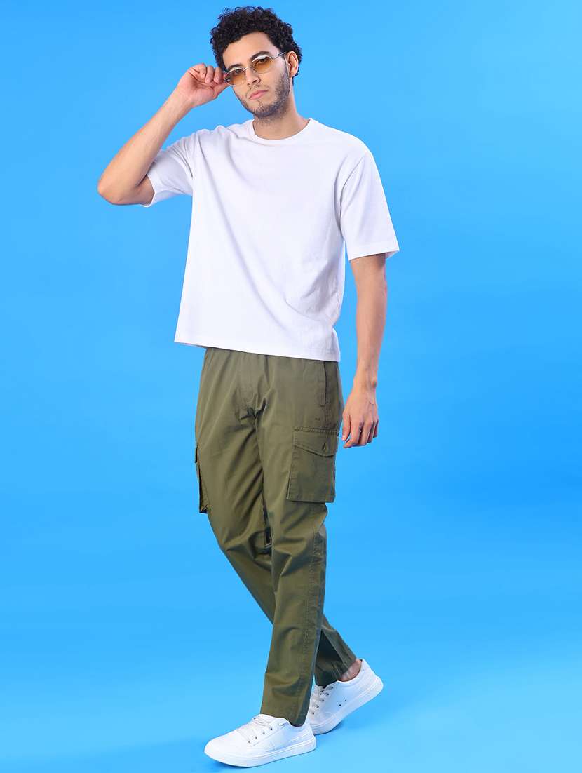 men solid mid rise regular fit cargo - 22141320 -  Standard Image - 4