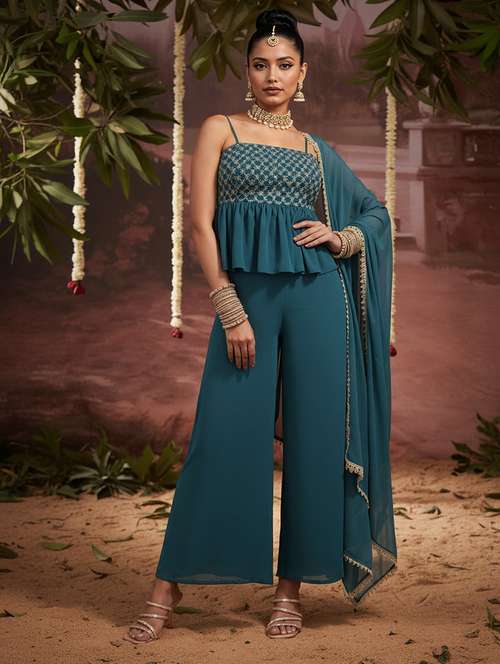 women solid with work sleeveless fusion set
