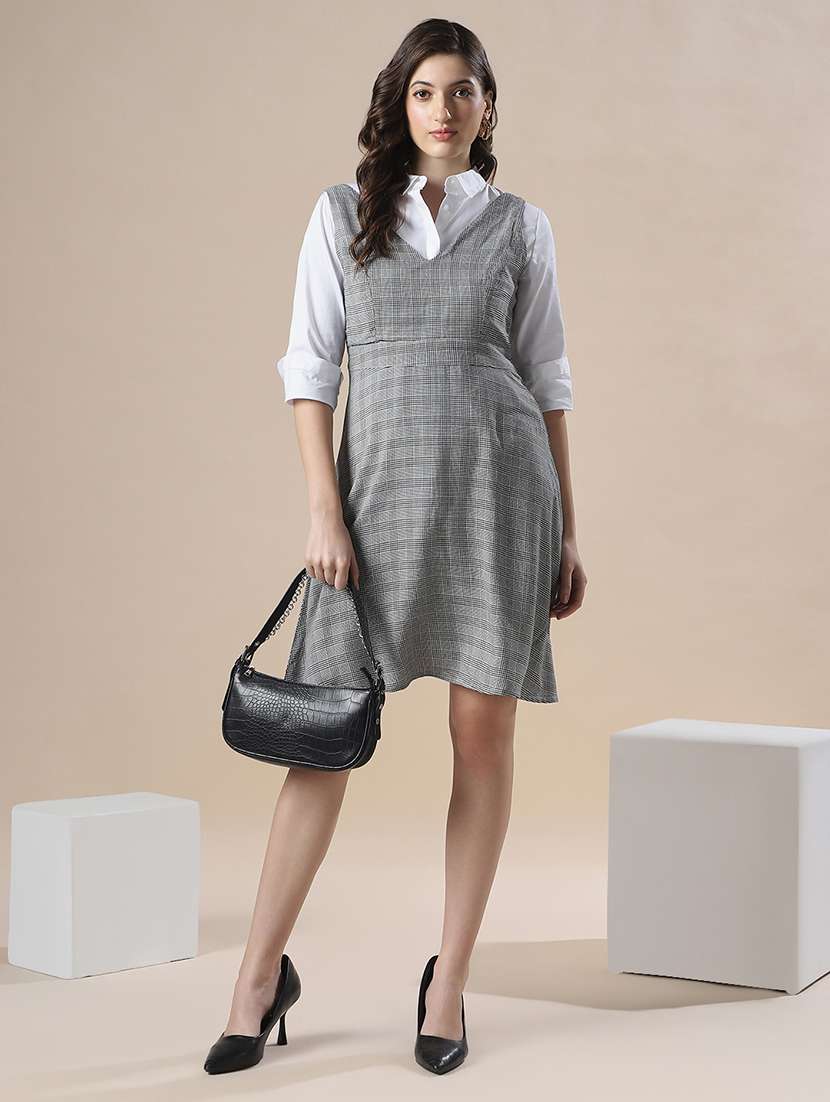 women checkered sleeveless fit & flare dress - 22141403 - Standard Image - 4
