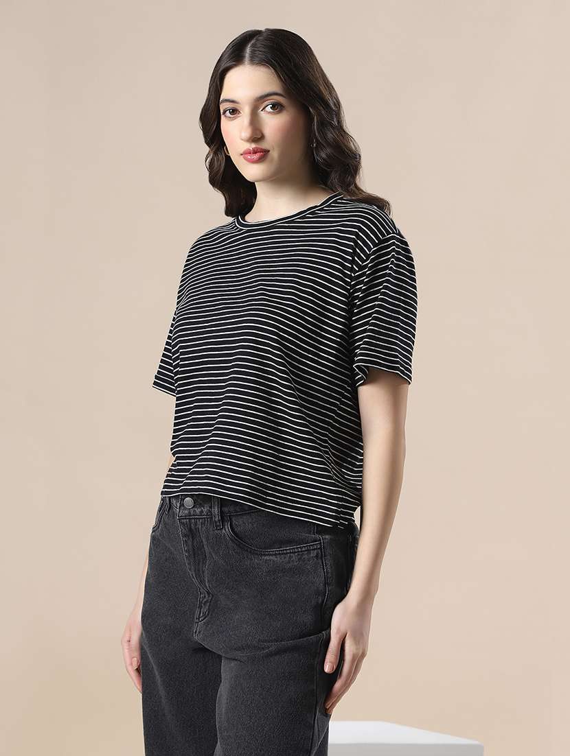 women striped short sleeve boxy t-shirt - 22141418 - Standard Image - 1
