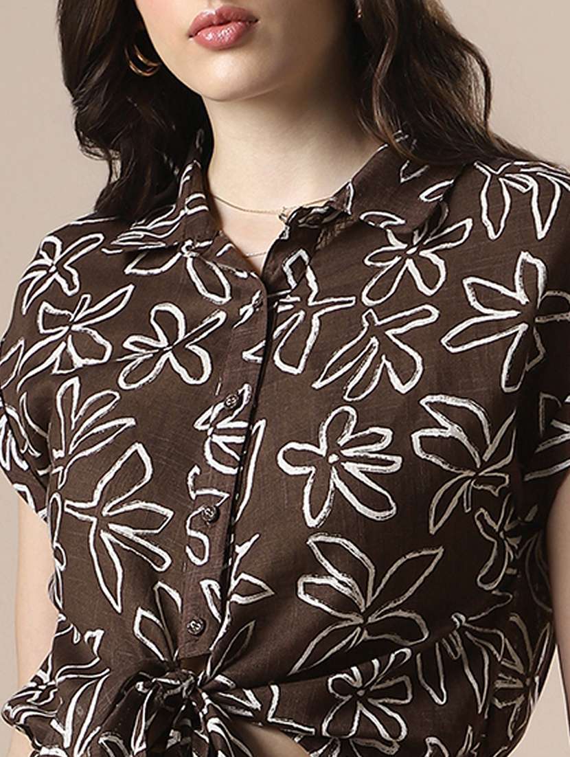 globus women brown floral print collared neck extended sleeves tie ups & cut out details flared jumpsuit - 22141422 -  Standard Image - 4