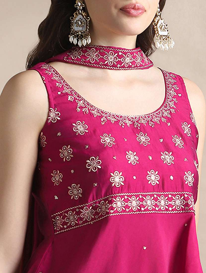 globus women fuchsia sequin embroidered yoke flared hem tunic with sharara & chocker dupatta festive set - 22141430 -  Standard Image - 4