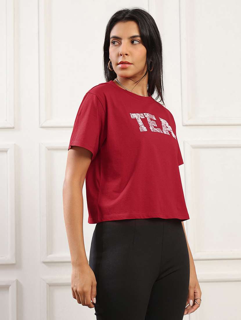 Globus Women Red Round Neck Short Sleeves Graphic Print Boxy Fit T-shirt - 22141480 -  Standard Image - 1