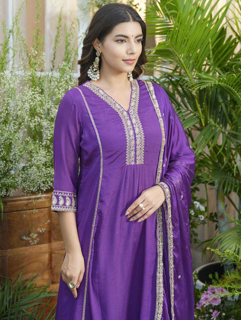 women embroidered three quarter sleeve kurta pant with dupatta set - 22141652 -  Standard Image - 4