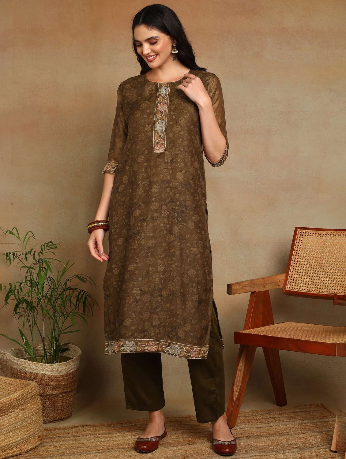 women floral three quarter sleeve kurta pant with dupatta set - 22141667 - Standard Image - 1