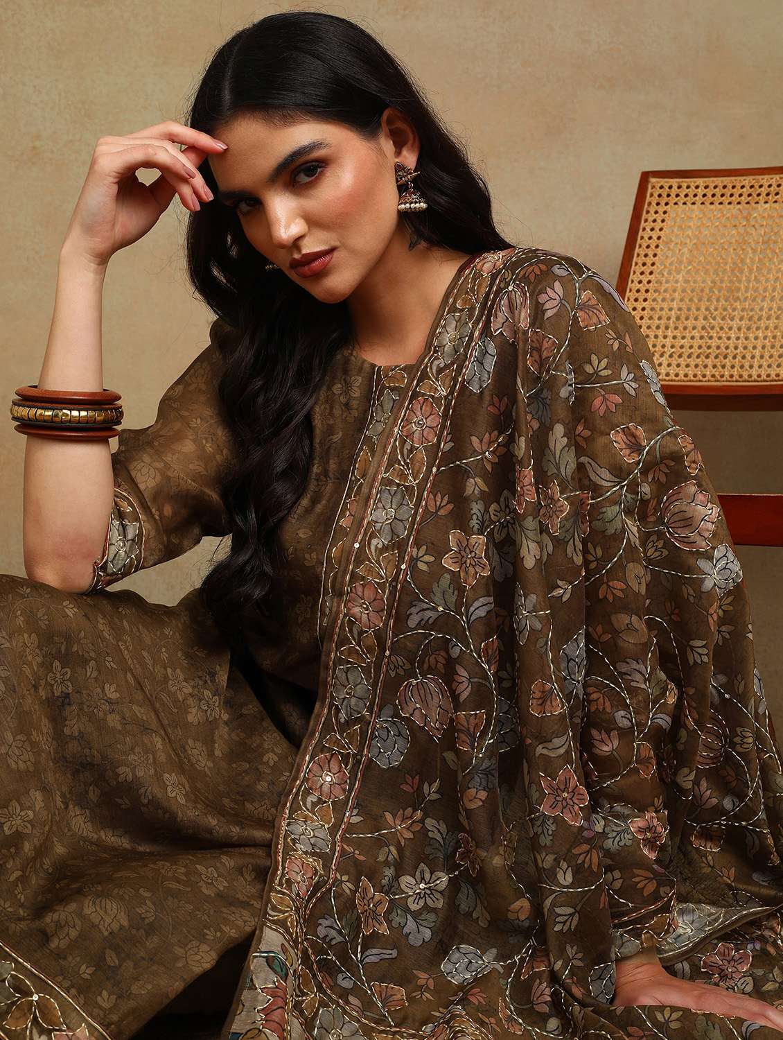 women floral three quarter sleeve kurta pant with dupatta set - 22141667 - Standard Image - 4