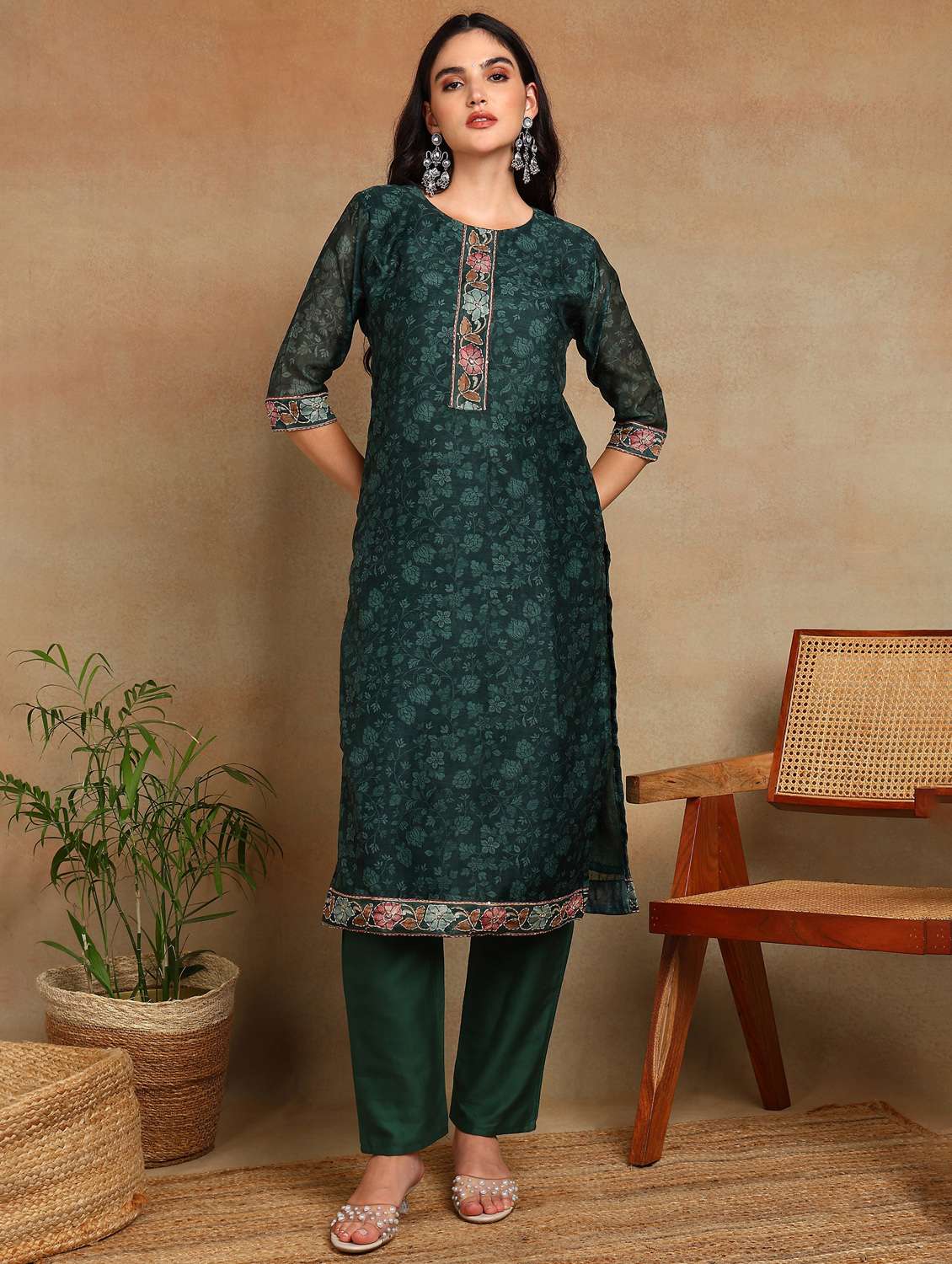 women floral three quarter sleeve kurta pant with dupatta set - 22141669 -  Standard Image - 1
