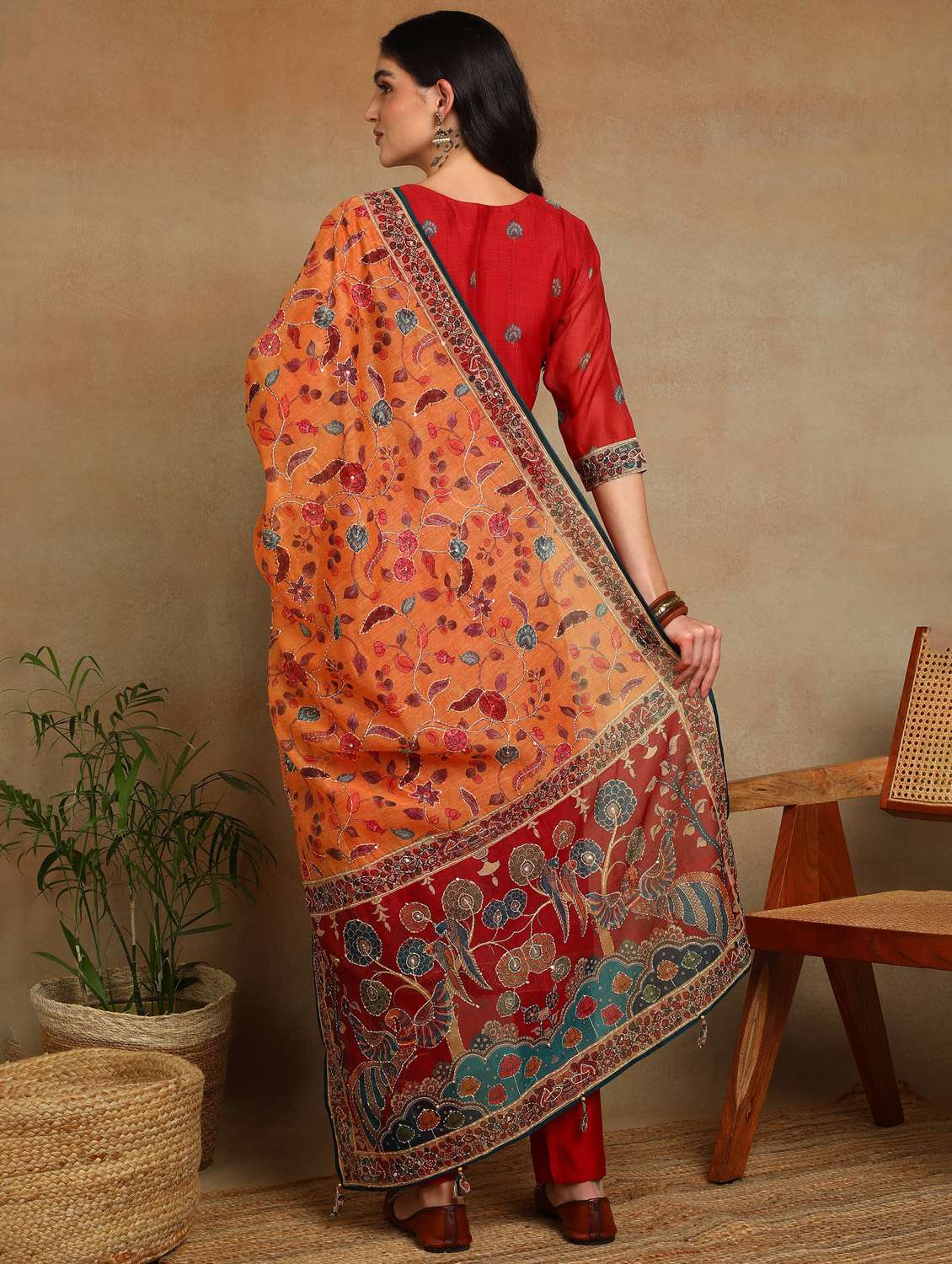 women printed three quarter sleeve kurta pant with dupatta set - 22141673 - Standard Image - 4