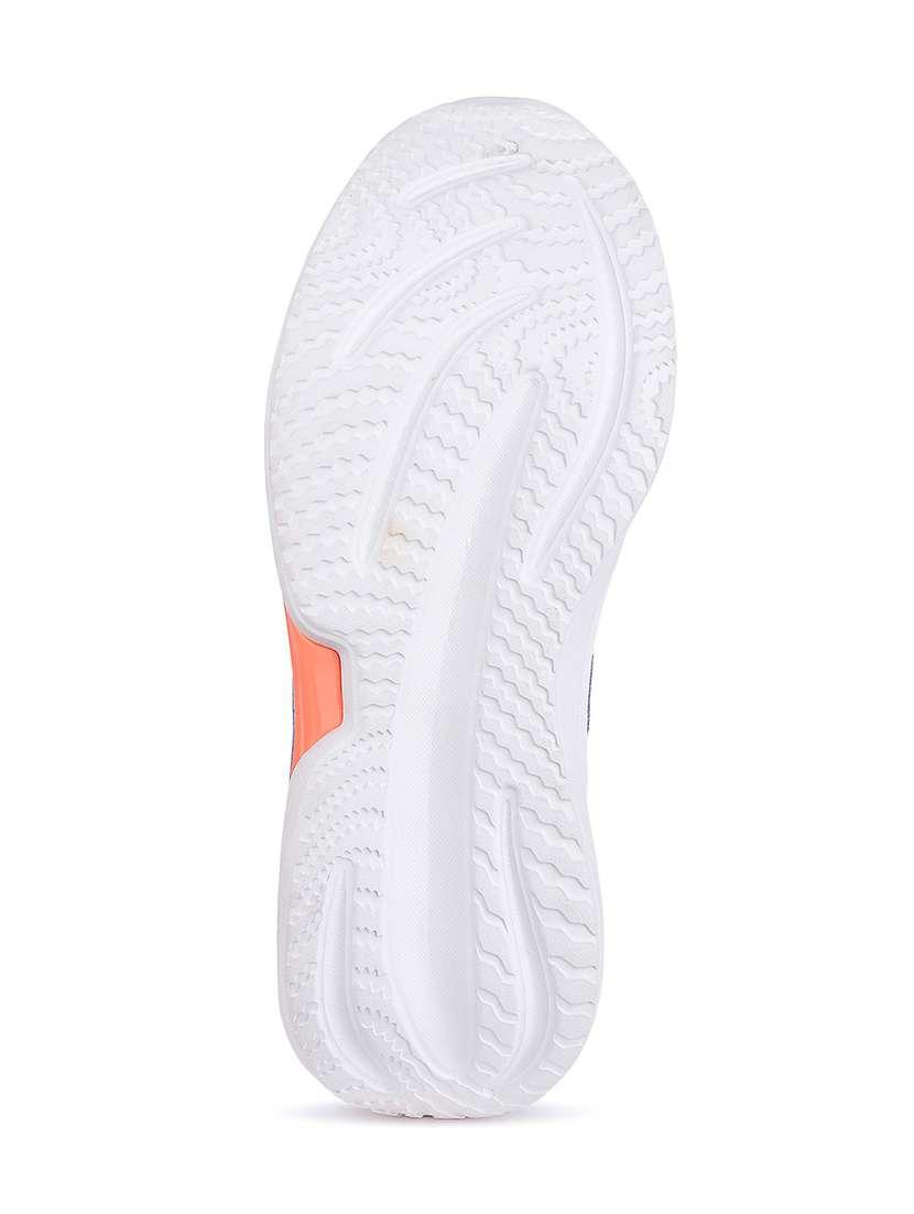 women solid lace-up sports shoe - 22141697 - Standard Image - 4