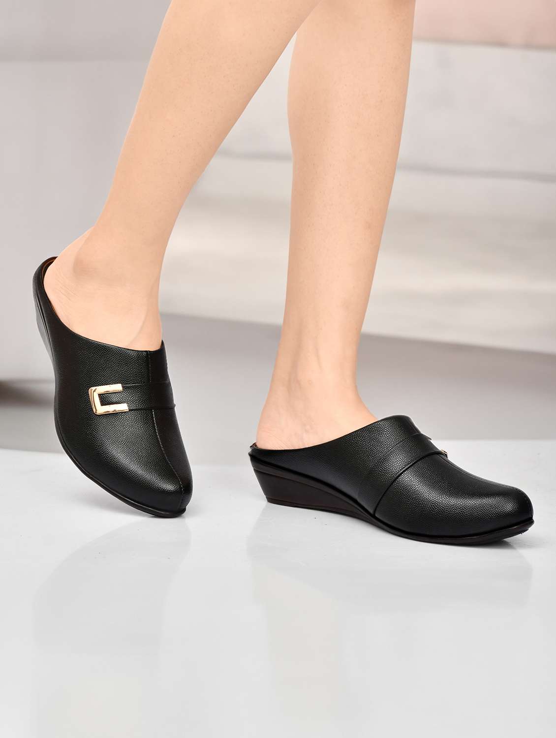 women solid slip on mules - 22141998 -  Standard Image - 1