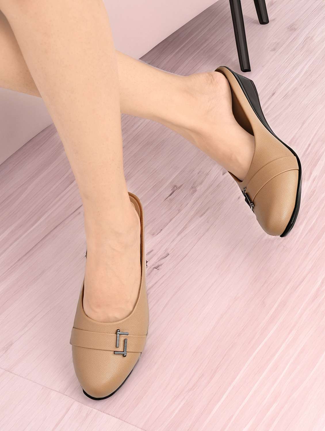 women solid slip on mules - 22141999 - Standard Image - 1
