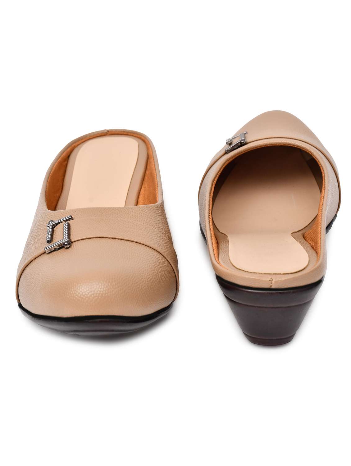 women solid slip on mules - 22141999 - Standard Image - 4