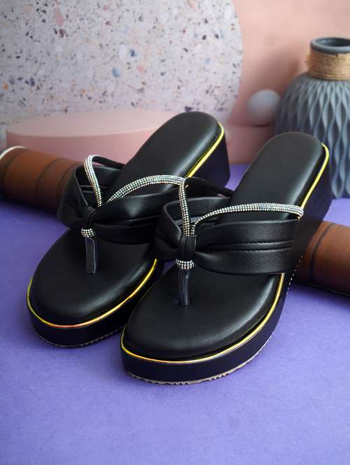 Women Solid Slip On Wedge