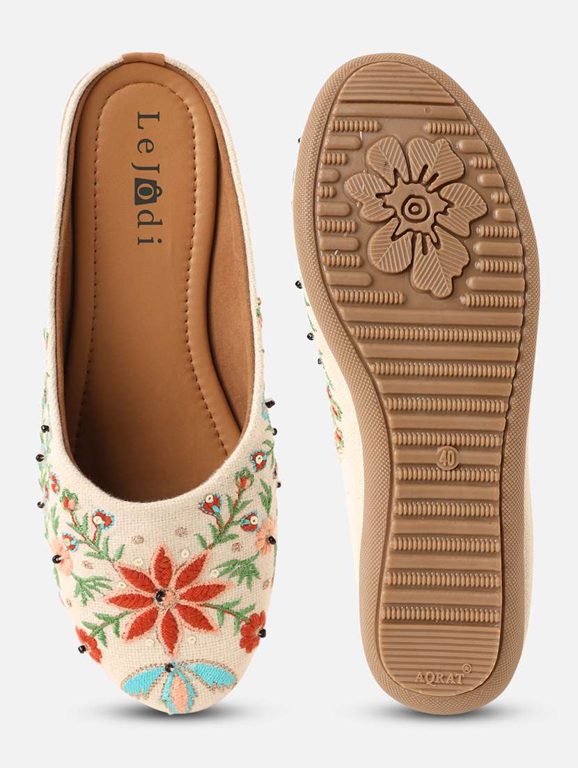 women embroidered slip on jutis - 22142190 -  Standard Image - 4
