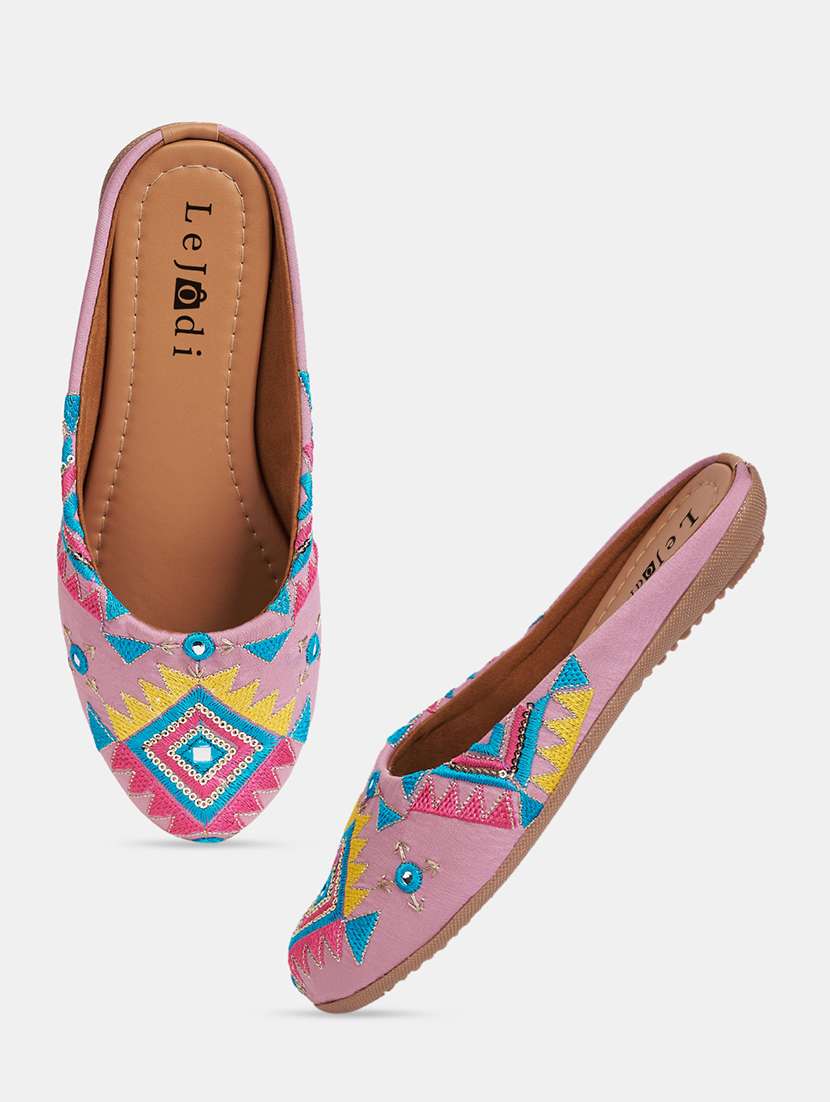 women embroidered slip on jutis - 22142201 -  Standard Image - 4
