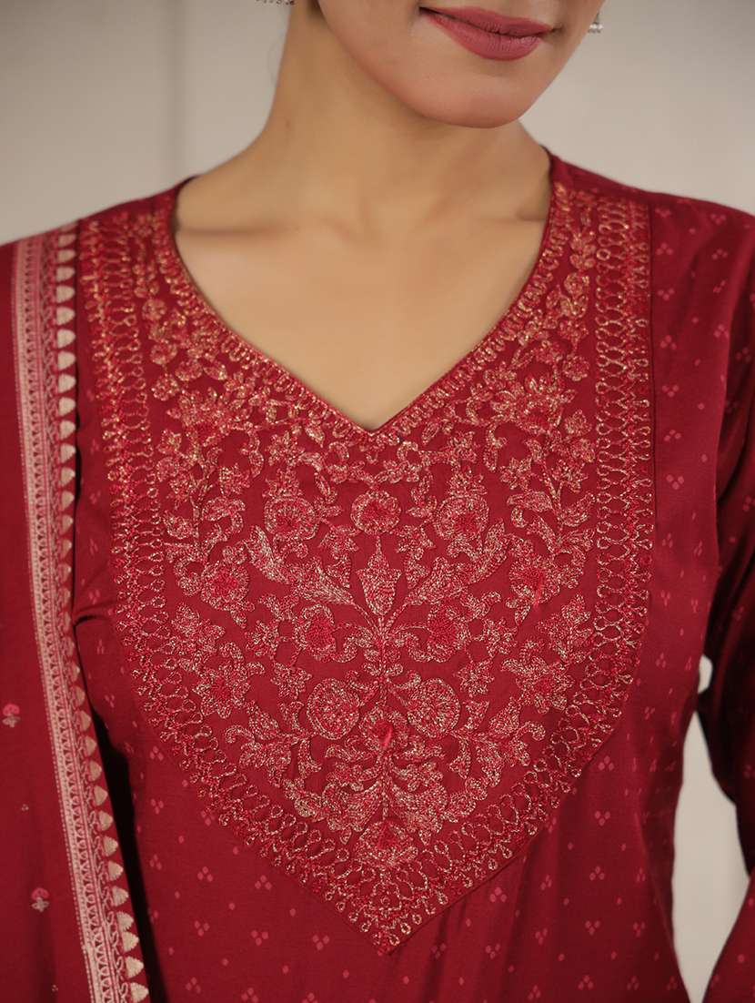 women embroidered three quarter sleeve kurta pant with dupatta set - 22142213 -  Standard Image - 4