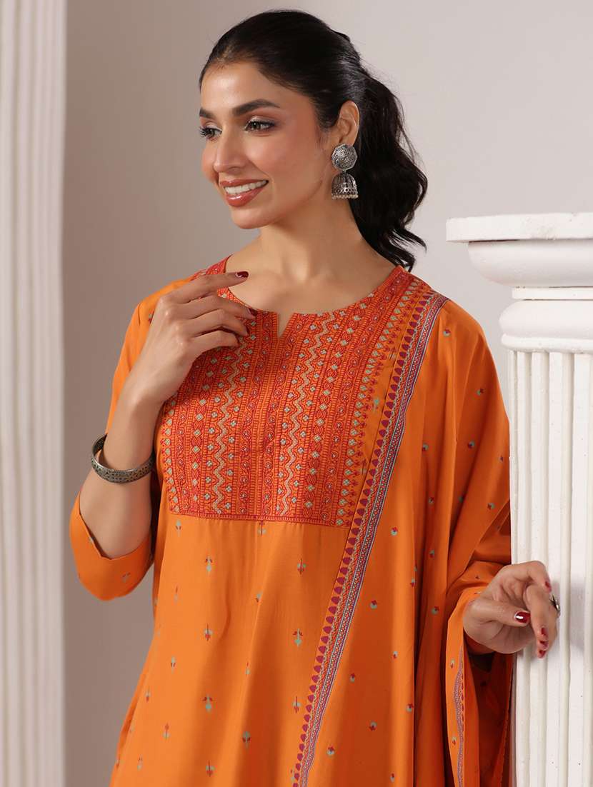 women printed three quarter sleeve kurta pant with dupatta set - 22142226 -  Standard Image - 4