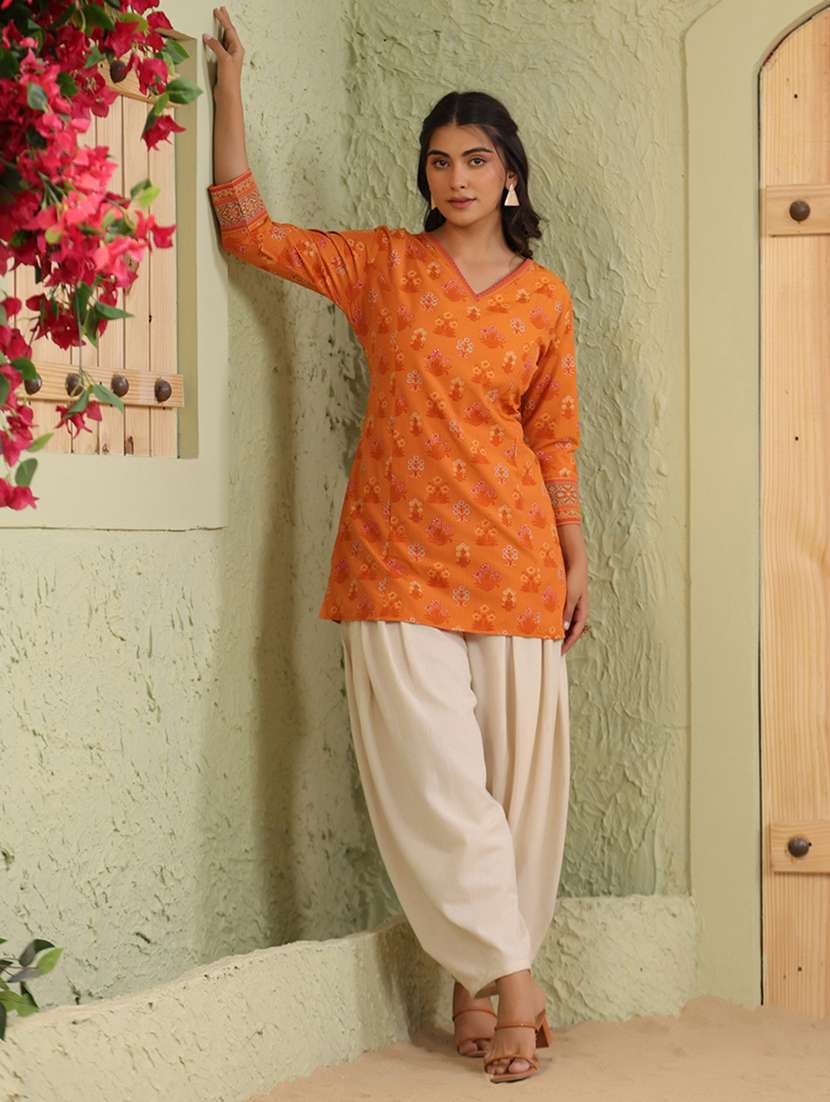 women printed three quarter sleeve straight kurti - 22142230 -  Standard Image - 1