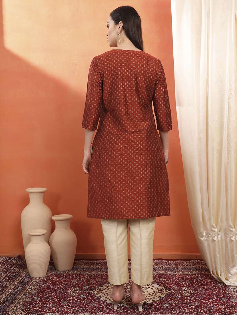 women printed three quarter sleeve straight kurta - 22142236 -  Standard Image - 4