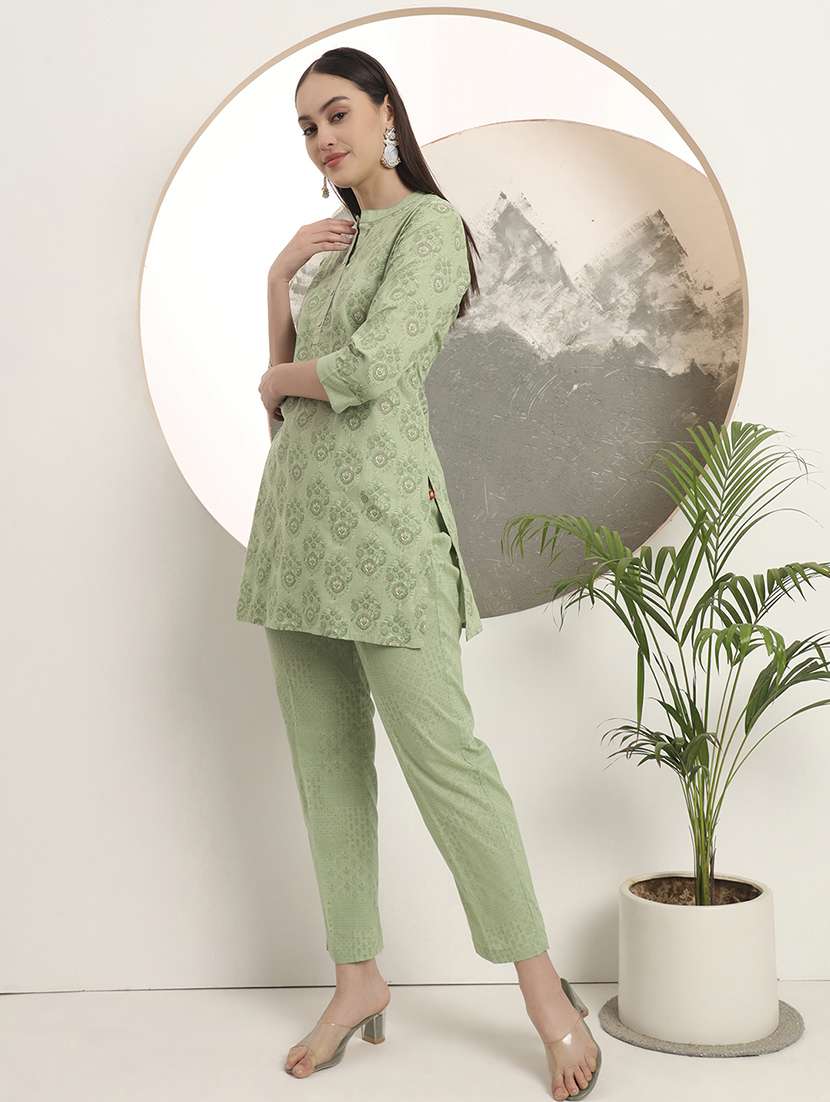 women printed three quarter sleeve ethnic co-ord set - 22142239 -  Standard Image - 1